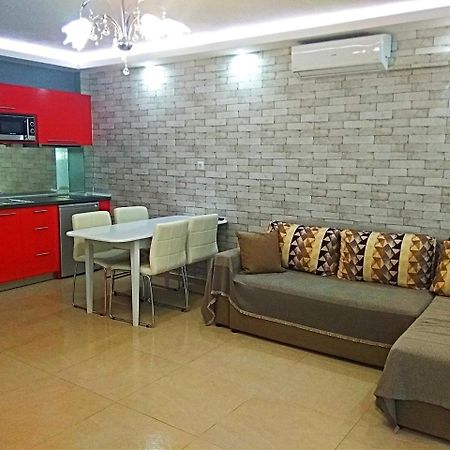 Iros Apartment Néa Péramos Exterior foto
