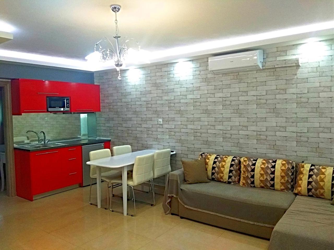 Iros Apartment Néa Péramos Exterior foto